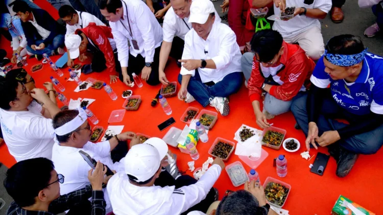Dari Desa, Ekonomi Menemukan Tenaga