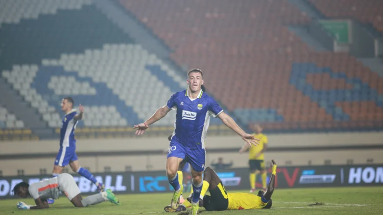 PERSIB 1 - 0 MANILA DIGGER: PERALTA SANG PEMBEDA