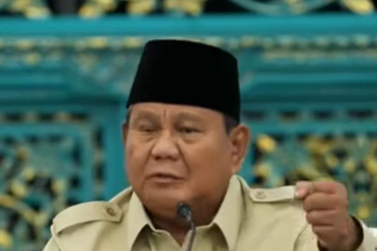 Begini Respon Prabowo soal Tepung Bisa Redam Api Kebakaran Karhutla