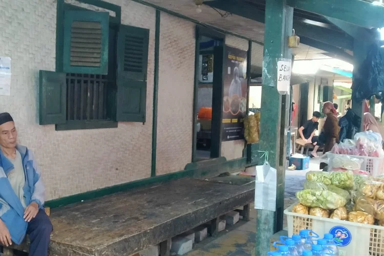 Rumah Panggung Kampung Mahmud, Warisan Leluhur yang Kokoh Melawan Zaman