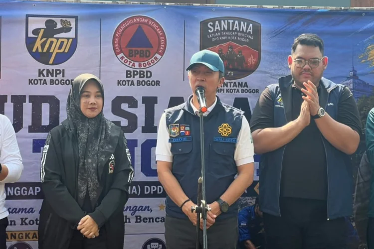 Dedie Kukuhkan Santana dan TP3 KNPI Kota Bogor, Peduli Lingkungan dan Kebencanaan