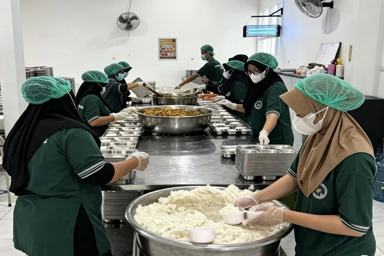 Dapur-dapur MBG di Cirebon Beroperasi Normal