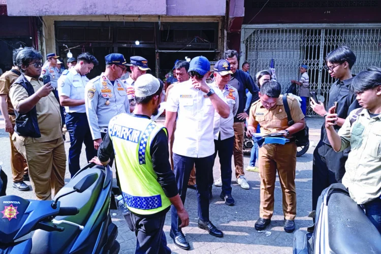 Parkir Rapi Pendapatan Pasti