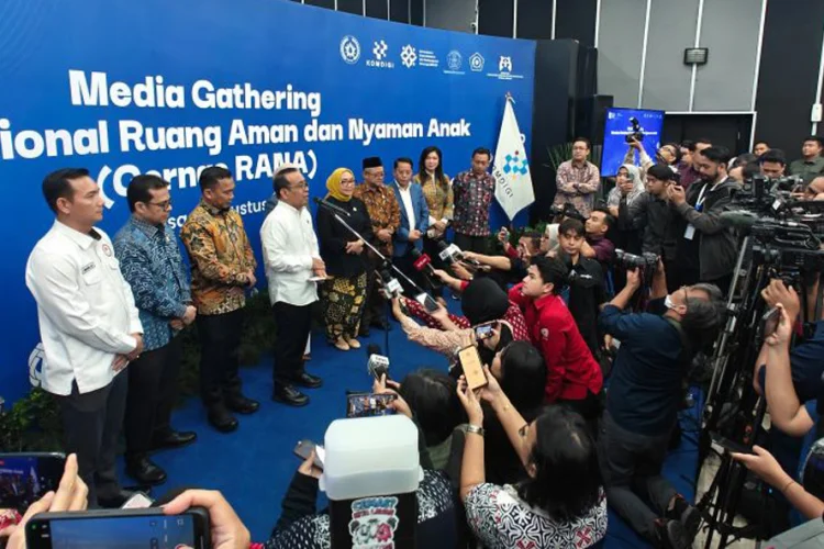 GERNAS RANA: Saat Layar Menjadi Pagar