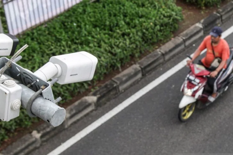 Korlantas Gunakan Teknologi Face Recognition ETLE, Pelanggar Berpelat Palsu Terdeteks