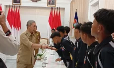 Dedie Targetkan Tim Sepakbola U-14 Juara GSI tingkat Jawa Barat