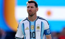 Begini Reaksi Penggemar saat Lionel Messi Umumkan Pensiun: Aku Berharap Ini Bohong