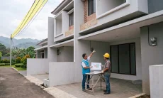 PLN Ingatkan Jarak Aman Bangunan dari Jaringan Listrik untuk Cegah Bahaya Kelistrikan
