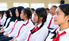 Mendidik Akal Merawat Karakter