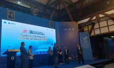 Merajut Pengetahuan lewat Jaringan Dunia