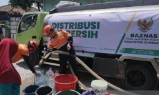 Baznas Sumedang Distribusikan Bantuan 12 Ribu Liter Air Bersih di Darmaraja