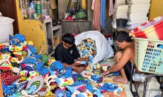 Mainan Modern Menggempur, Perajin Jamblang Bertahan Jaga Warisan Turun-Temurun