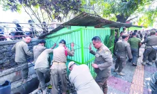 PKL Tetap Berdagang, Ruang Publik Harus Terjaga