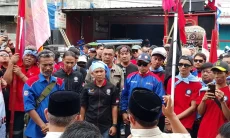Geruduk Dewan, Desak Jaminan