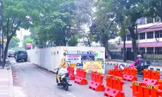 BRT dan Keselamatan Warga:Halte Tengah Jalan Jadi Sorotan