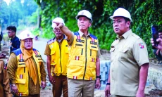 Menata Simpul Transportasi Warga: Menata Simpul Transportasi Warga