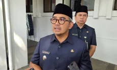 Jelang Musim Hujan, Farhan Minta Bandung Perkuat Pengelolaan Sampah