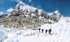 Nepal Siapkan Aturan Baru, Pendaki Everest Wajib Punya Pengalaman Ketinggian Ekstrem