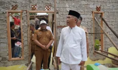 Tinjau Rutilahu di Mandalawangi, Wabup KBB Pastikan 367 Unit Tuntas dan  Layak