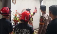 Kobaran Api Memecah Sunyi Baranangsiang