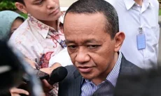 Pemilik Mobil Mewah Diminta Bahlil untuk Tidak Gunakan BBM Bersubsidi