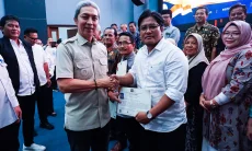 Kukuhkan 57 Paralegal Posbakum, Dedie Ingatkan Amanah dan Integritas 