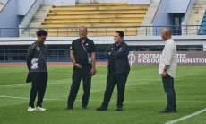 Erick Thohir Tinjau Langsung Kesiapan Lapangan FIFA ASEAN Cup 2027 di Bandung