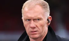 MU Asal Beli Pemain, Scholes Terluka