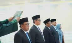 Menag Lantik Lima Pejabat Ditjen Pesantren, Minta Fokus pada Masa Depan Santri