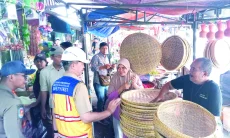 JPO Dibangun di MA Salmun: Jalan Berbenah, PKL Pindah