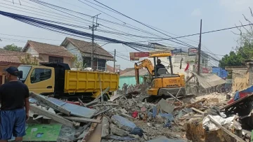 Yang Tersisa Setelah Bangunan Rata