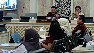 Dua Sertifikat Tumpang Tindih, DPRD Jabar Minta Pengosongan Lahan Cihapit Ditunda