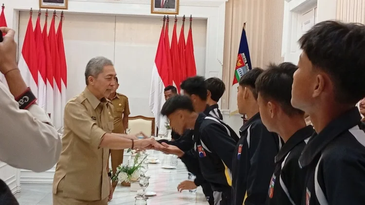 Dedie Targetkan Tim Sepakbola U-14 Juara GSI tingkat Jawa Barat