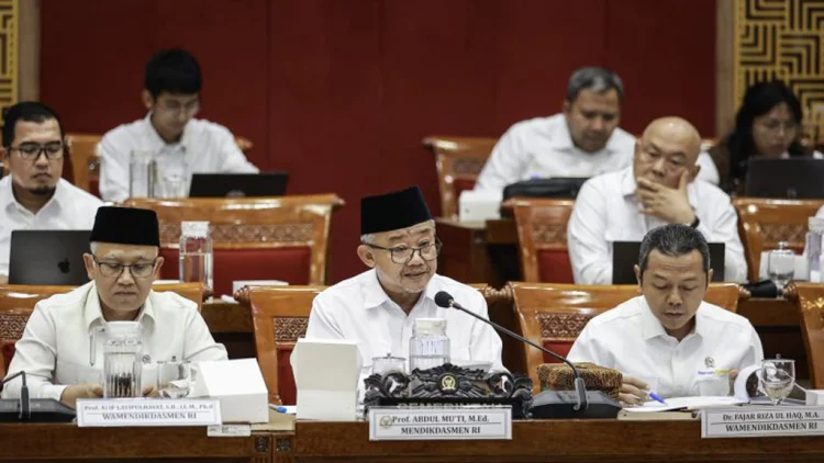 Dana Bertambah Mutu Berubah