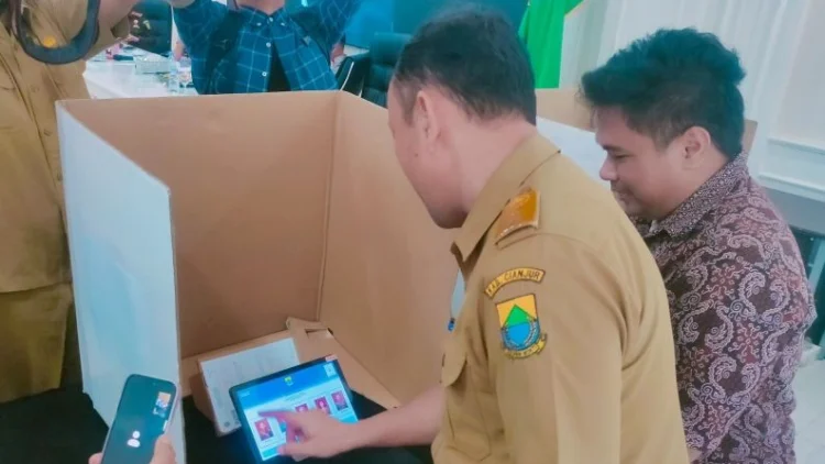 Pemkab Cianjur Sebut Pilkades Digital Hemat Waktu hingga Biaya