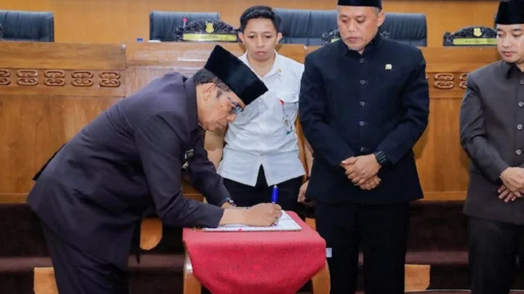 Berpotensi Tumpang Tindih, Pemkot dan DPRD Cimahi Cabut 8 Perda Tak Relevan