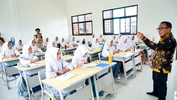 32 SMK Negeri Jabar Gandeng 64 Perusahaan, Lulusan Siap Kerja Jadi Target Utama