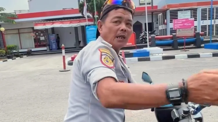 Relawan Dishub Kena Sanksi