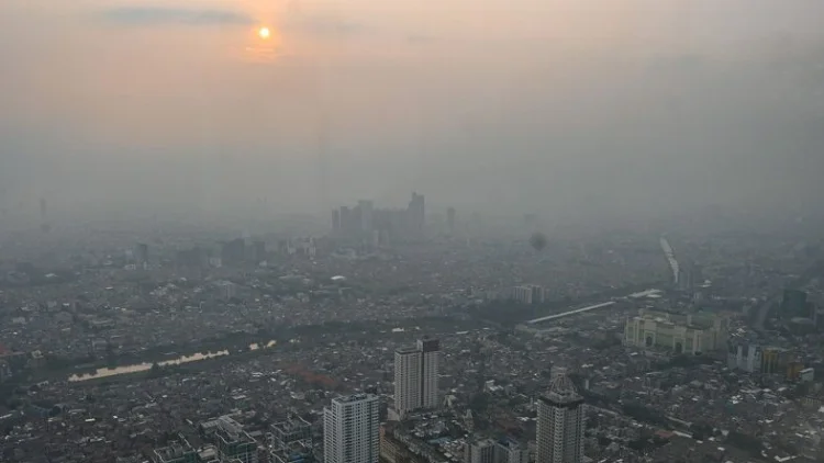 Kualitas Udara Jakarta Tidak Sehat bagi Kelompok Sensitif, Masuk 13 Terburuk Dunia