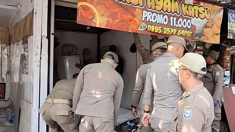 Satpol PP Kota Bandung Beri Tenggat 3 Hari, Rumija Jalan Pasteur Bakal Ditertibkan  I