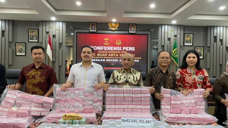 Kejari Karawang Sita Rp42,5 Miliar Uang PT. BAS Dalam Kasus Korupsi KPR