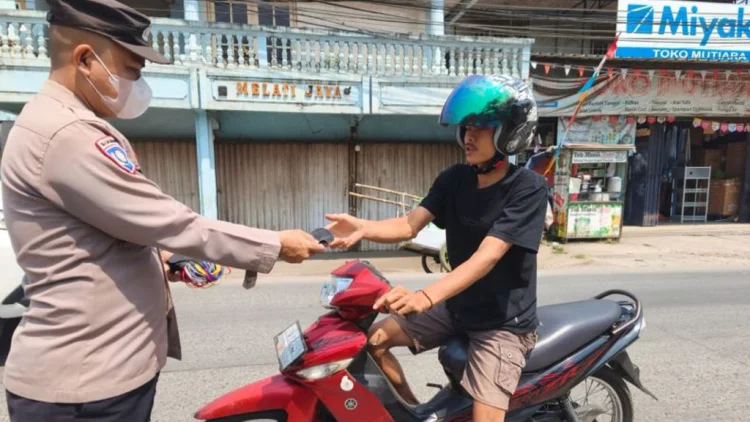 Warga Terusik Abu Vulkanik