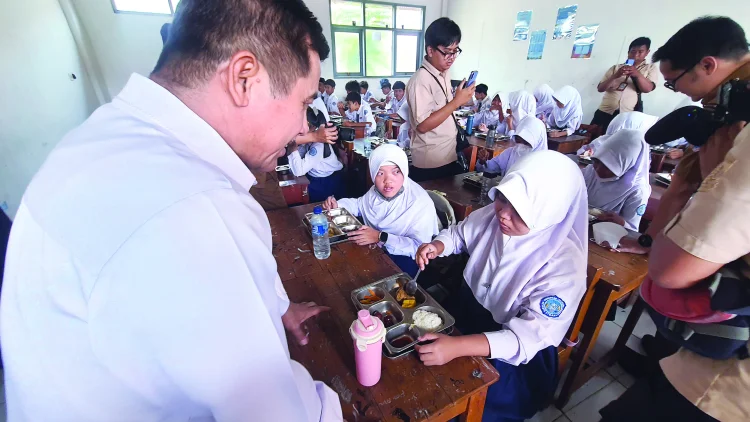 Menjaga Aman  Sepiring Gizi