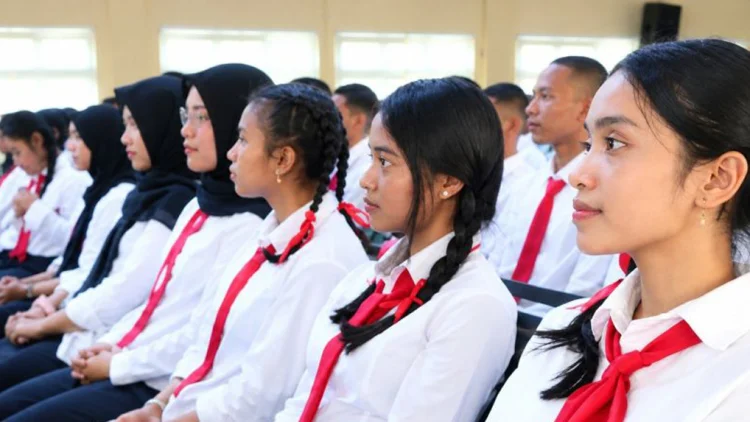 Mendidik Akal Merawat Karakter
