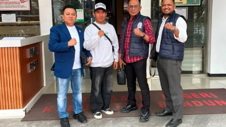 Perkara YTR Naik Level, Tersangka dan Barang Bukti Diserahkan ke Kejari Bale Bandung