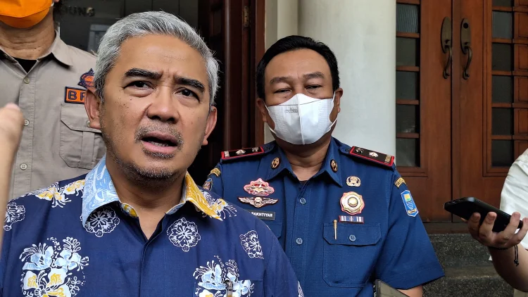 Saluran Menyempit di Perbatasan, Farhan Siapkan Langkah Kurangi Banjir Cibaduyut
