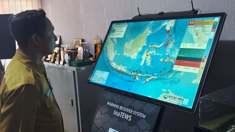 Angin Kencang, BPBD Cirebon Waspadai Sebaran Abu Vulkanik Anak Krakatau