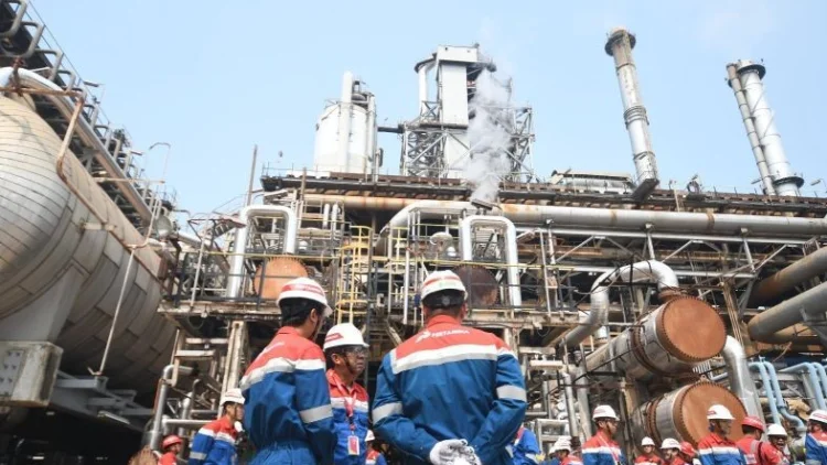 Pertamina Uji Minyak Jelantah Jadi Green Gasoline di Kilang Balongan
