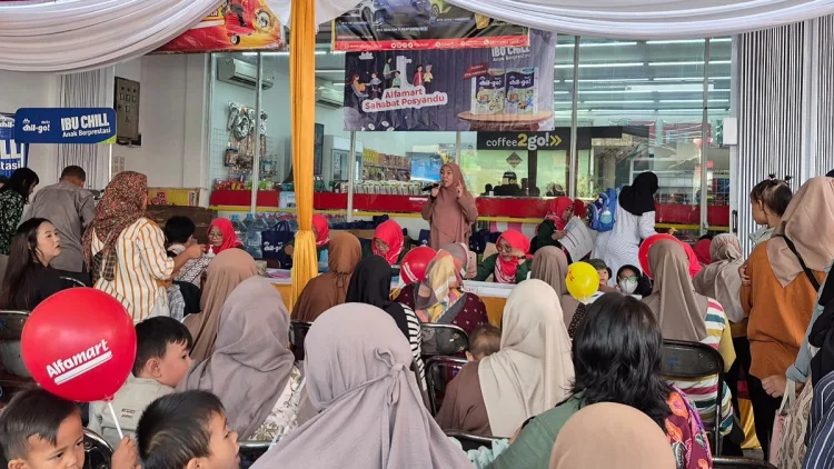 Jangkau Ribuan Ibu dan Anak, Alfamart Hadirkan Layanan Posyandu di Gerai