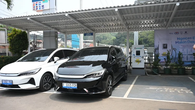 Perkuat Ekosistem EV, PLN Dirikan SPKLU Ultra Fast Charging di IPB University